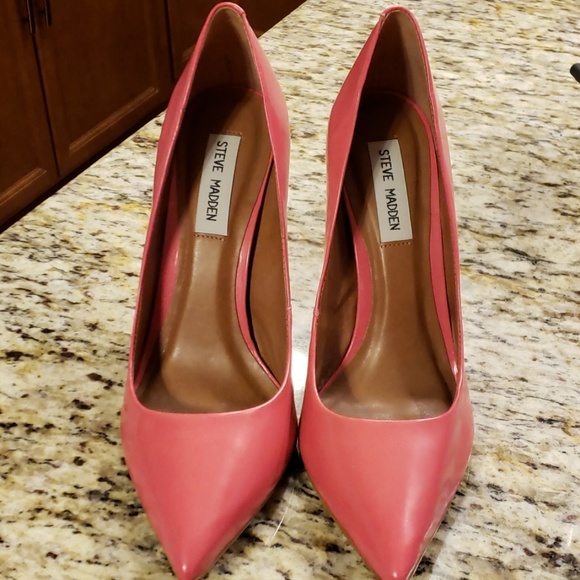 Steve Madden Shoes - Pink heels
